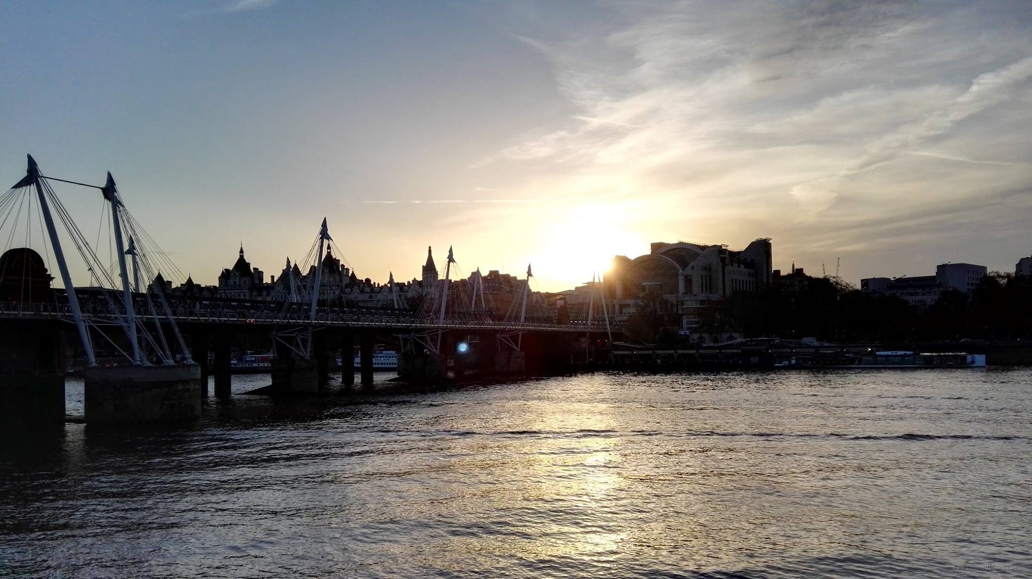 London_HuaweiP8_Sunset_Meidl