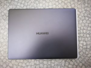 Huawei Matebook X Test Front