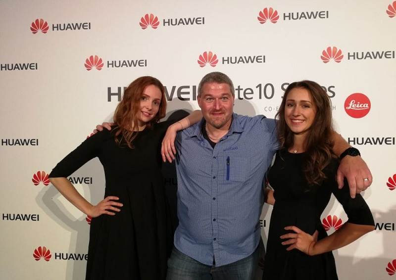 Huawei Mate 10 Launch Selfie