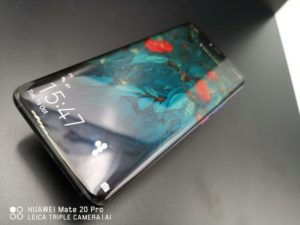 Huawei Mate 20 Pro Curved Display