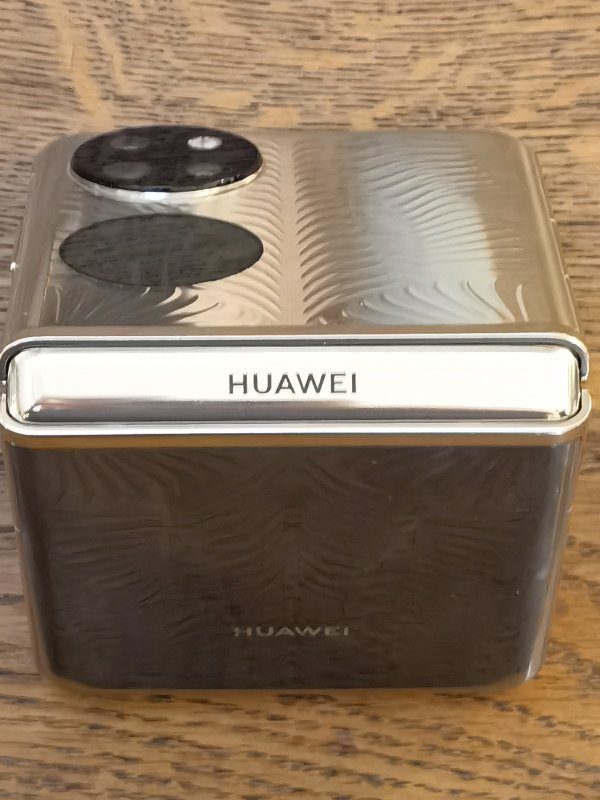 HUAWEI P50 Pocket Test