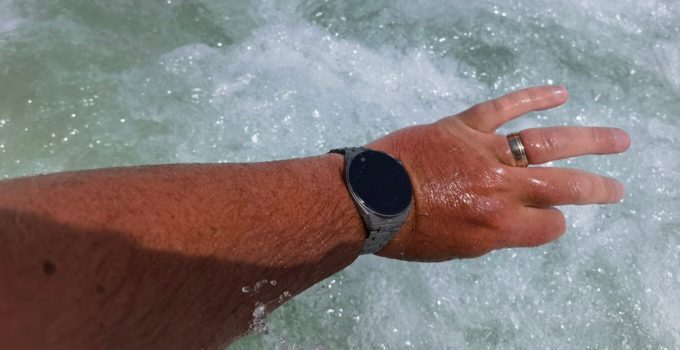 Mit der HUAWEI Watch GT 3 Pro Tauchen und Schwimmen im Meer