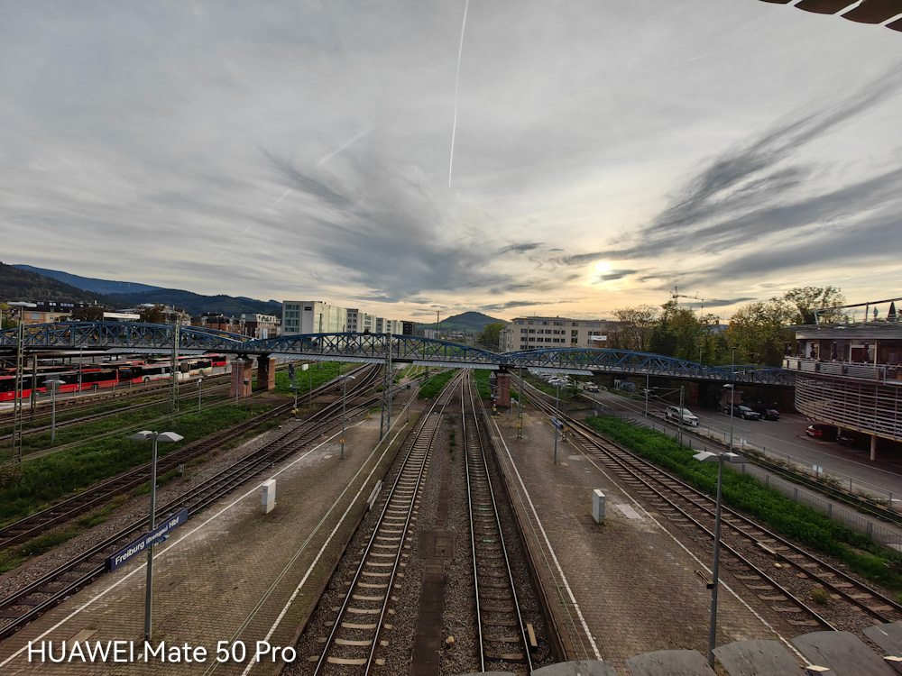 Kameravergleich - HUAWEI Mate 50 Pro vs. Samsung Galaxy S22 Ultra 29 HUAWEI Mate 50 Pro Ultraweitwinkel Kamera 3