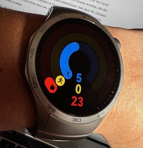 „Light Up Your Rings“ mit Pamela Reif, Sir Mo Farah und HUAWEI 2 HUAWEI-Watch-GT-4-Aktivitaetsringe